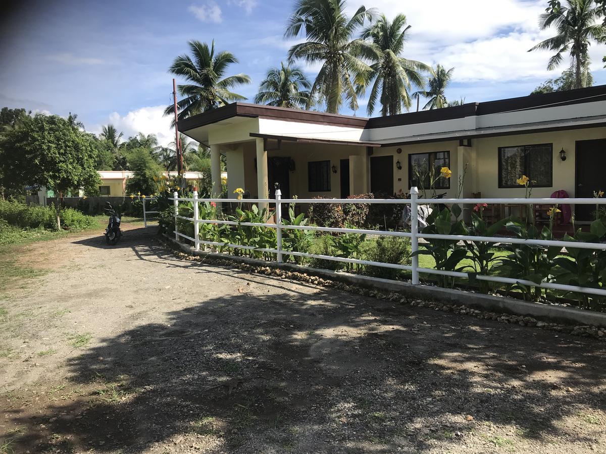 Irish Lodge Panglao-stad Buitenkant foto