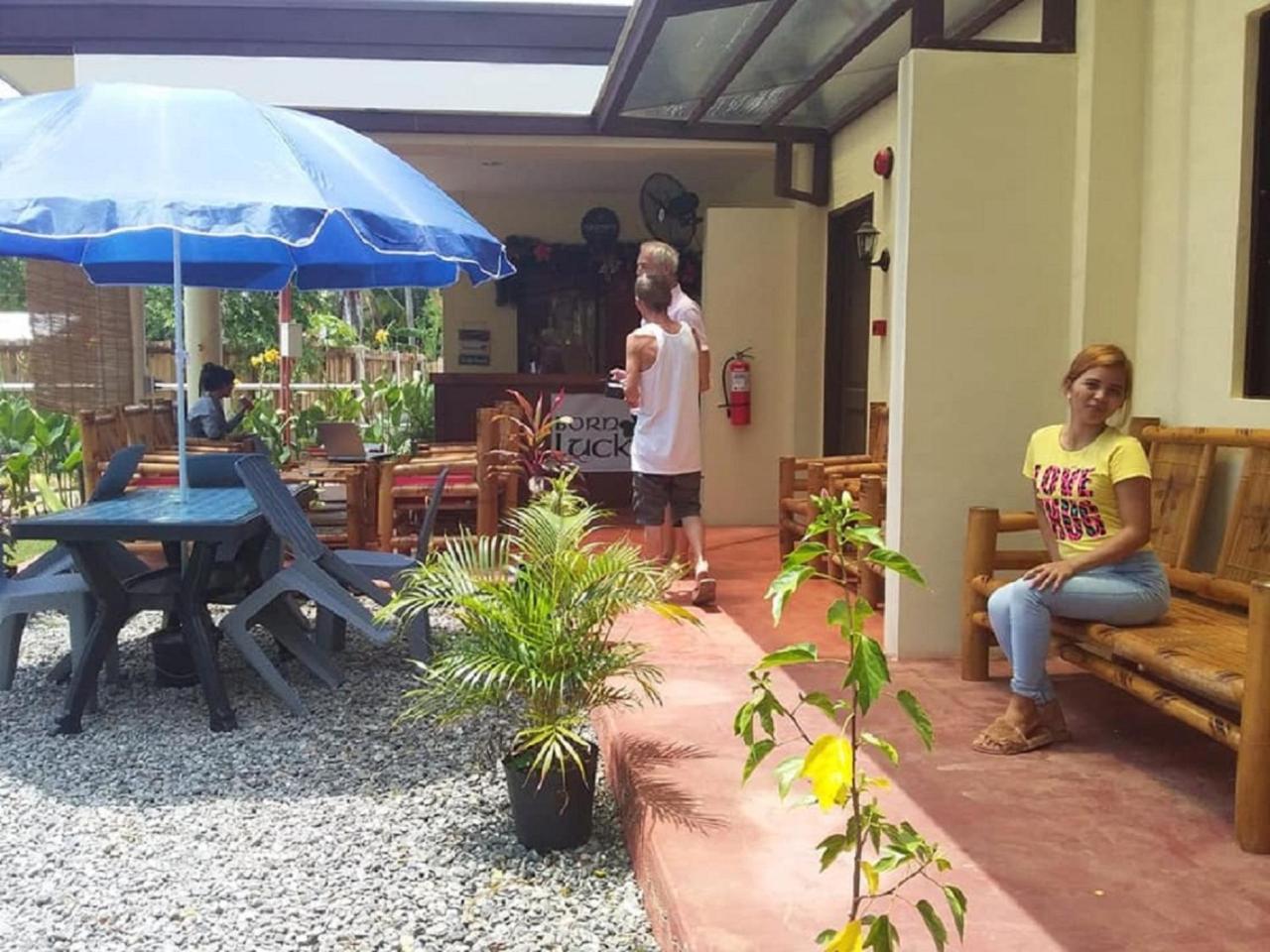 Irish Lodge Panglao-stad Buitenkant foto